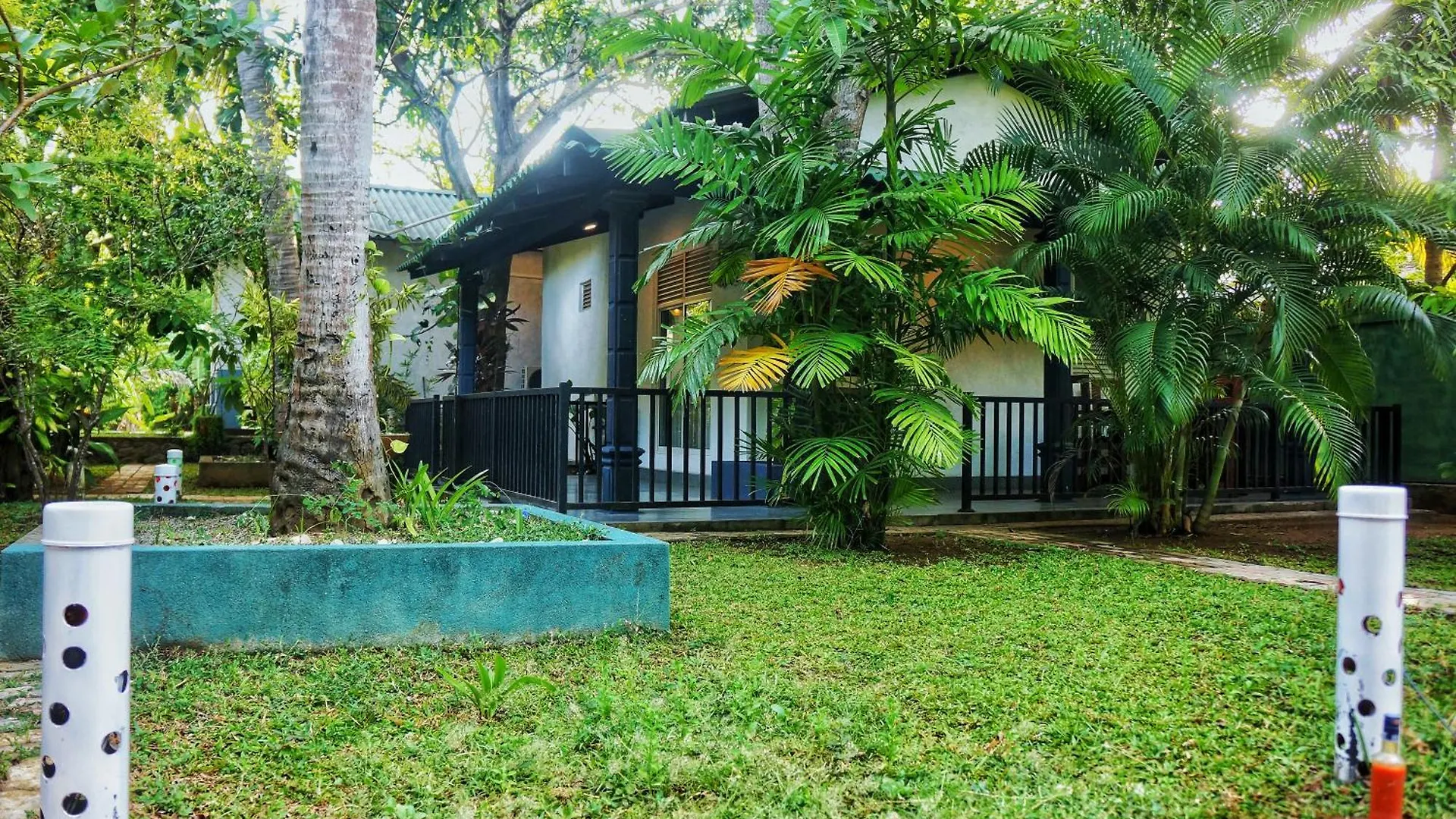Danu Resort Inamaluwa Bed & Breakfast