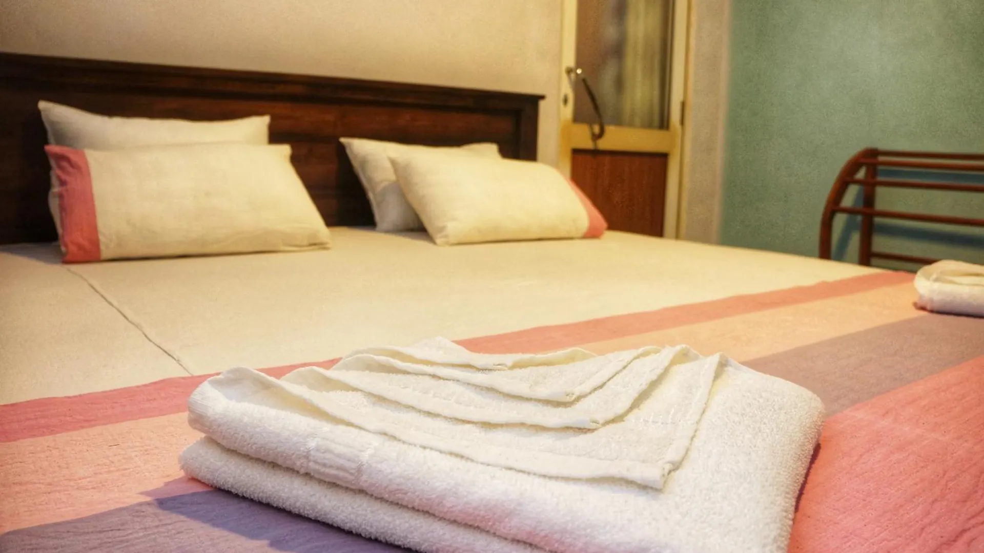 Danu Resort Inamaluwa Bed & Breakfast