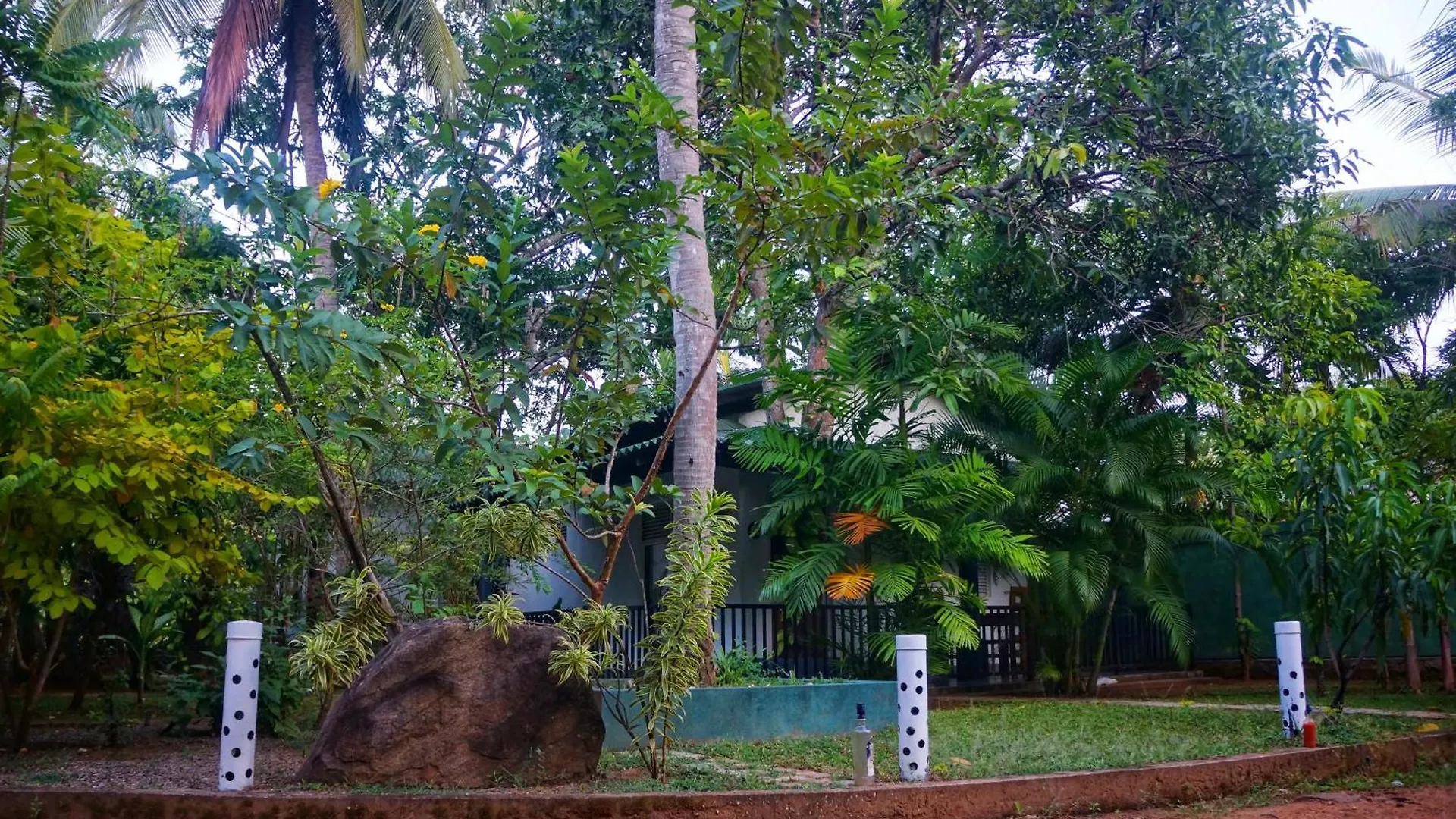 Bed & Breakfast Danu Resort Inamaluwa